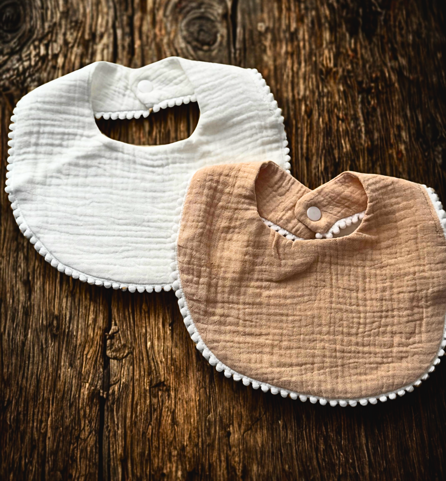 Pom Pom Muslin Bib Set (Set of 2)