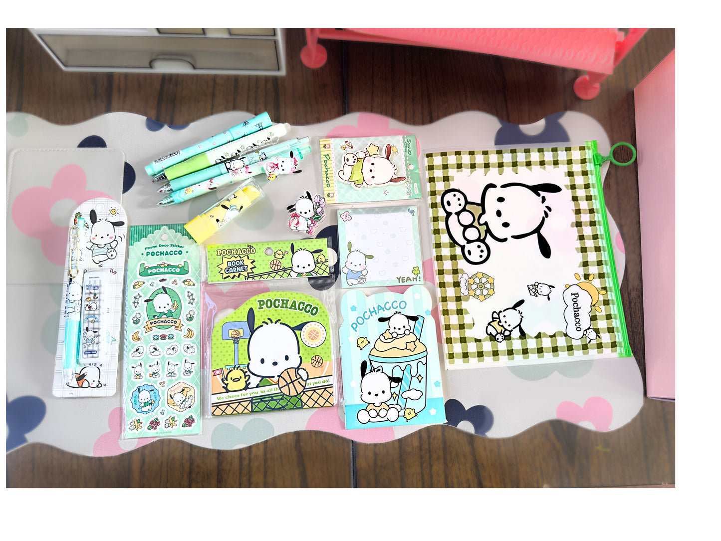 Sanrio Theme Gift Bundle Set (Small)