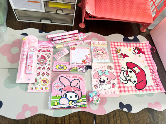 Sanrio Theme Gift Bundle Set (Small)